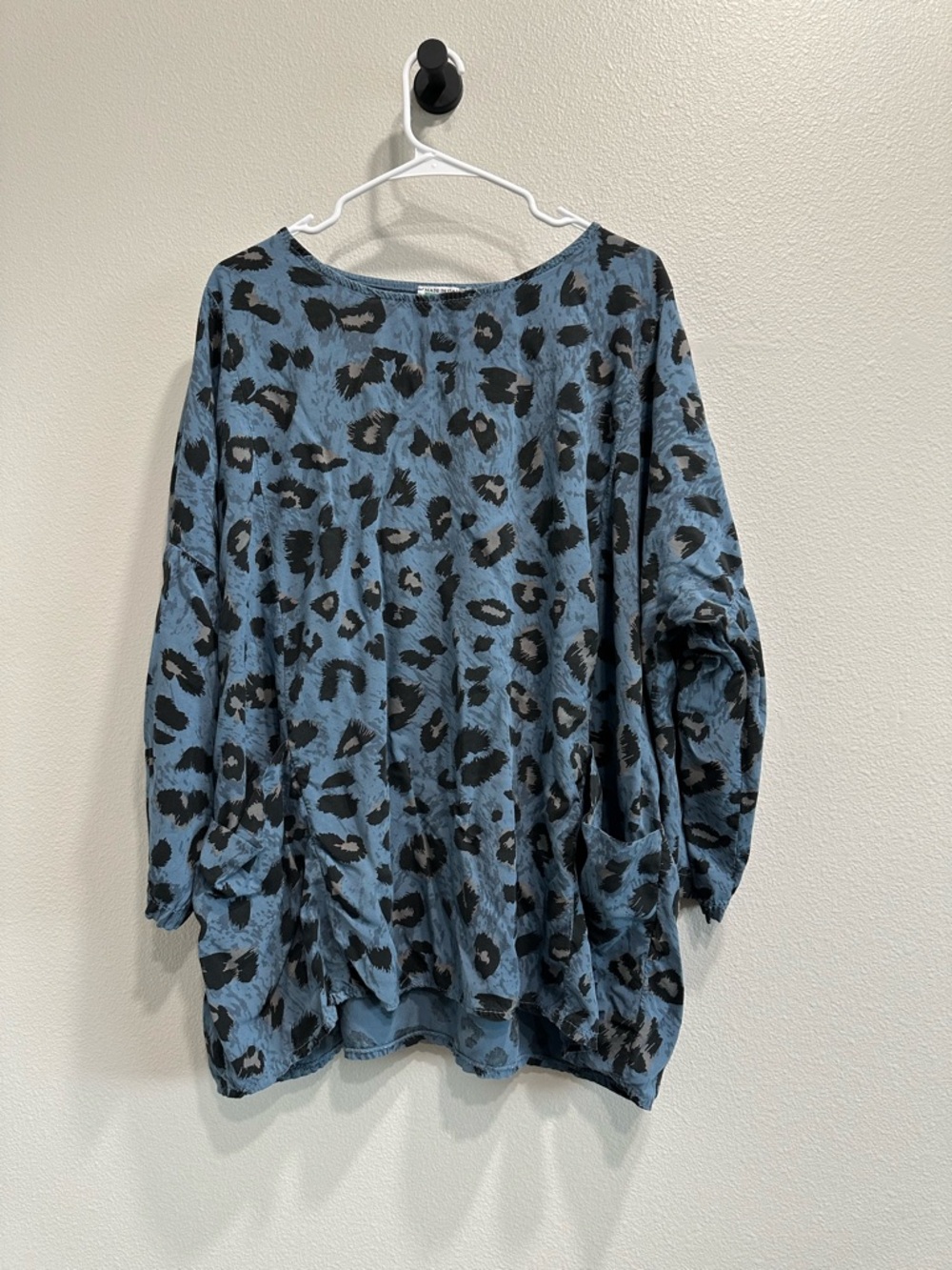 Made in Italy Blue Leopard Print Oversized Top,large/xl,lagenlook,pockets,artsy